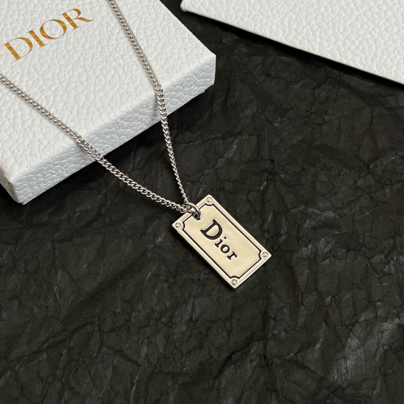 chr1st1an D10r necklaces